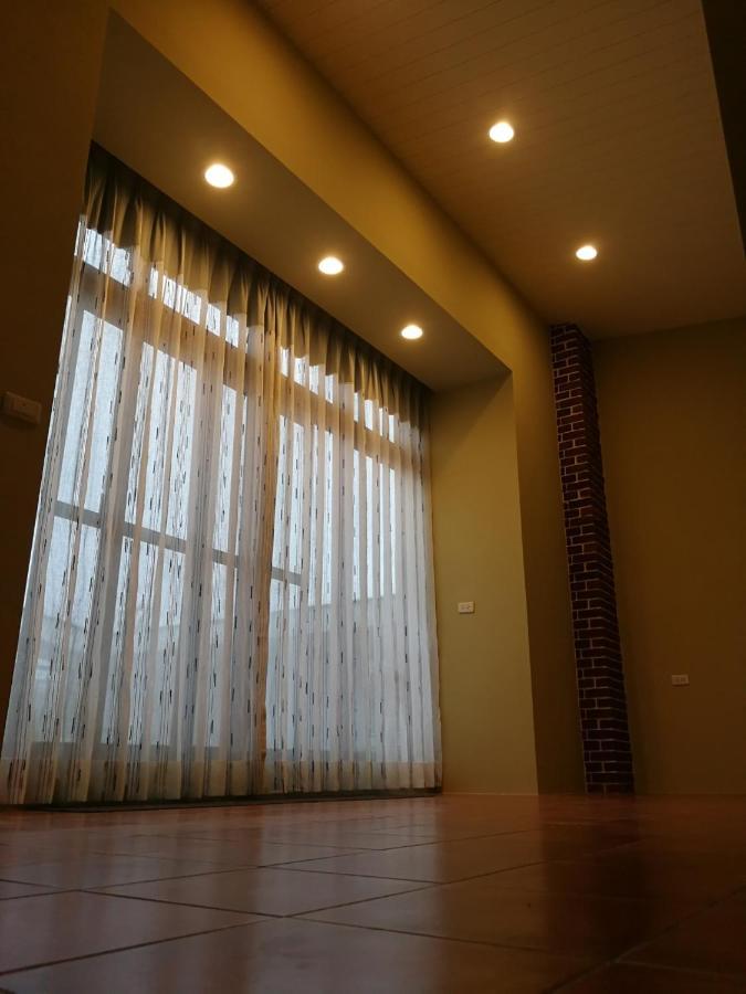 羅東夜市舒果shugo B&B 近清溝夜市 國旅卡特約店 配合手作早餐店及租車行 뤄동 외부 사진