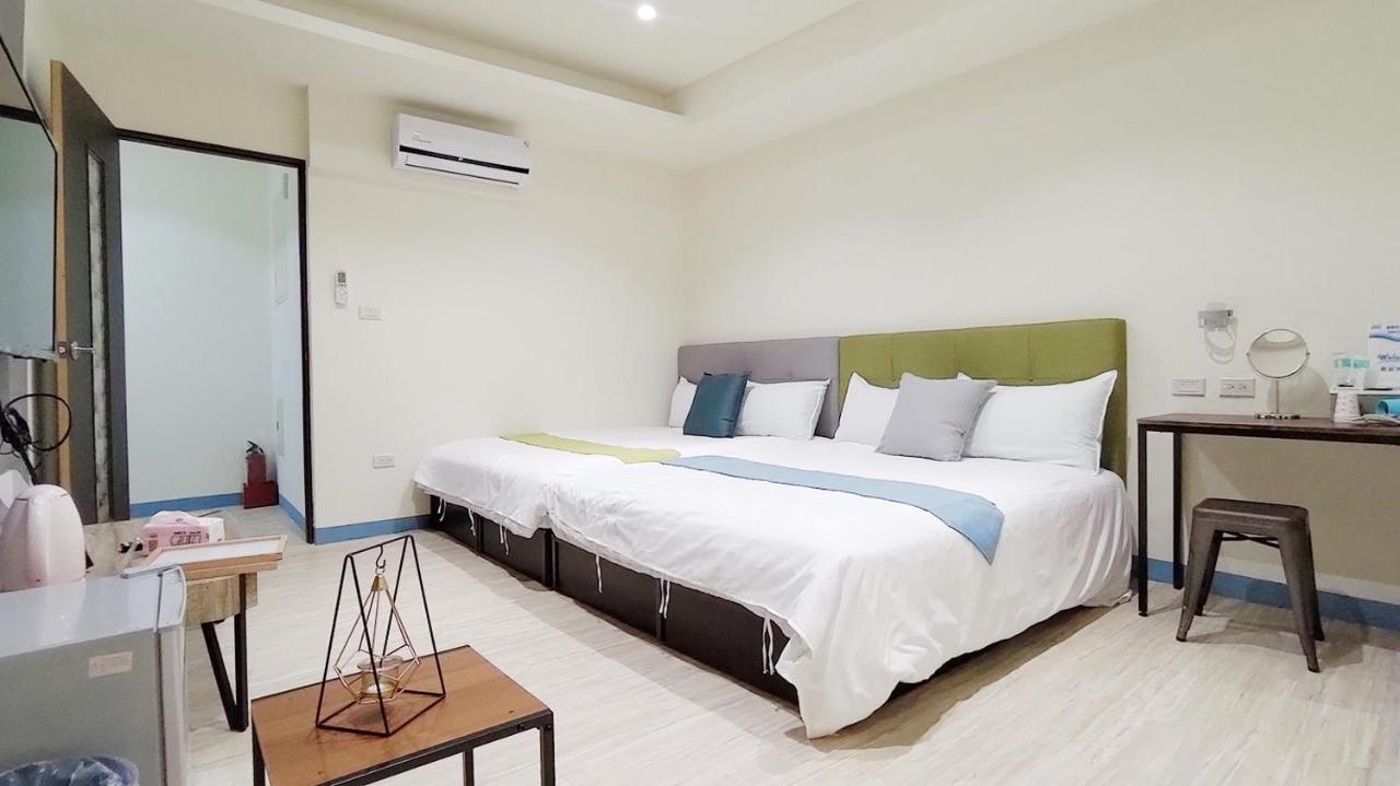 羅東夜市舒果shugo B&B 近清溝夜市 國旅卡特約店 配合手作早餐店及租車行 뤄동 외부 사진